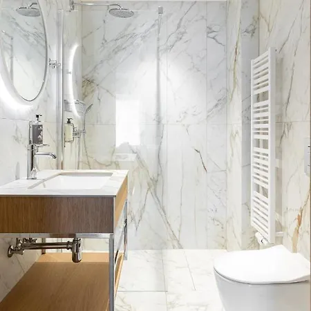 아파트 Chmielna Old Town Apartament Deo Plaza 그단스크